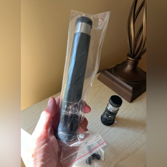 Barlow Telescope Lens & Accessories. Never used. - Picture 2 of 8